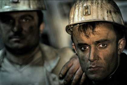 Zonguldak maden Ocağında 30 İşçinin ölümünün yakınları halen sürüyor. - MADEN 1