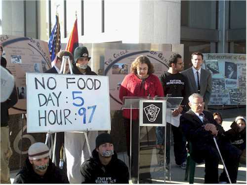 AYF üyeleri “soykırım” anısına açlık grevinde -5.gün- Kaynak: ayfwest.org