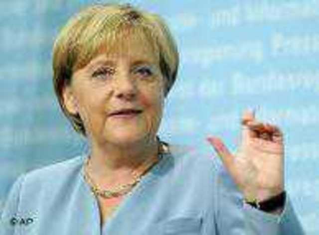 Merkel: Almanya’da camilere alışmamız gerekiyor