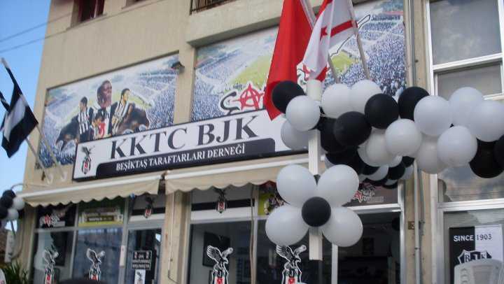 Beşiktaş Çarşı Grubu: Porto maçında iki bin KKTC bayrağı açılacak