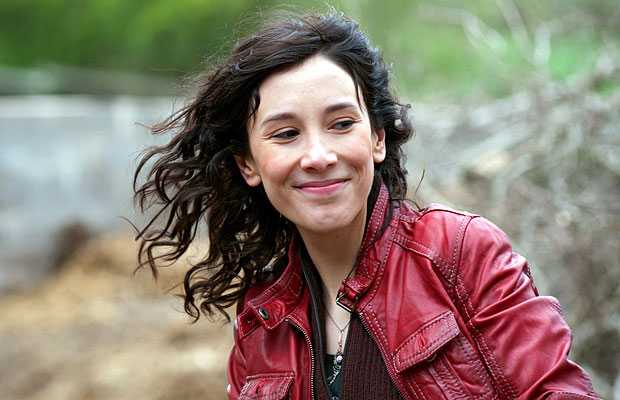 Türk kökenli Alman sinema sanatçısı Sibel Kekilli'nin, bir komiseri canlandırdığı ve Alman televizyonlarında en fazla seyredilen polisiye dizi olan "Tatort"un yeni bölümü 1. televizyon kanalı ARD'de 24 Ekimde yerel saat ile 20.15'de gösterime girecek - sibel kekilli