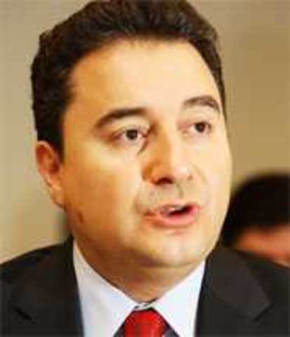 Devlet Bakanı ve Başbakan Yardımcısı Ali Babacan, IMF’ye olan borçların 2013 yılının Mayıs ayında tamamen ödenmiş olacağını söyledi. - 251110 eka babacan