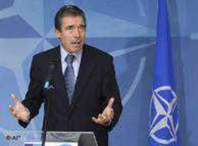 NATO Genel Sekreteri Anders Fogh Rasmussen zirvede füze kalkanı projesi konusunda karar alınmasını istiyor