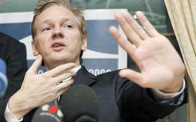 Ekvador, ABD Dışişleri Bakanlığının diplomatik gizli yazışmalarını yayımlayarak dünya gündemine oturan Wikileaks adlı internet sitesinin kurucusu Julian Assange'a kapılarını açtı. - 301110 wikileaks