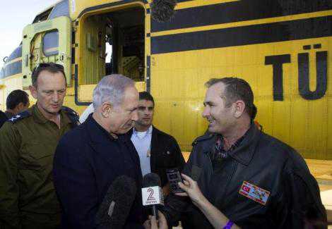 Netanyahu, Türk uçaklarını ziyaret etti