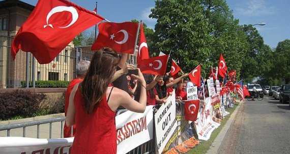 Bozkurdun anlam ve saygınlığını Türkler bilir