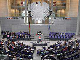 Alman Parlamentosu: kataloglarda ülkenin demokratik değeri yazılsın