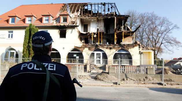 ‘Alman polisine elindeki Neonazi bilgilerini silme talimatı verildi’