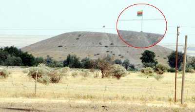Suriye sınırına PKK bayrağı dikildi