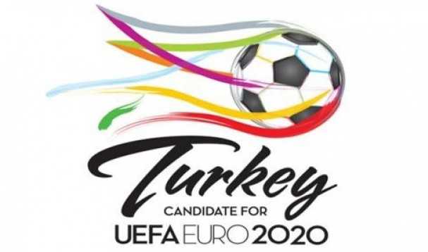 UEFA Genel Sekreteri Gianni Infantino, bugün yaptıkları yönetim kurulu toplantısında, Türkiye'nin de adaylığını düşündüğü 2020 Avrupa Futbol Şampiyonası'nın birçok ülkeyi kapsayacak şekilde yapılmasına karar verdiklerini açıkladı. - 32955