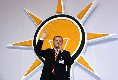 Erdoğan’ın Başkanlığı İçin Yeni Anayasa!