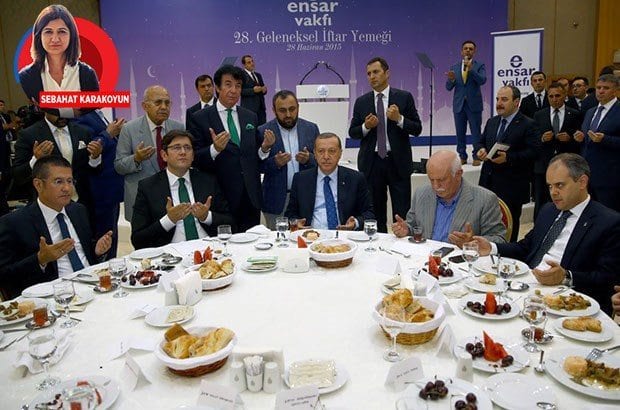 “Erdoğan yola çıkarken partisinin adını bile Adalet ve kalkınma partisi koydu. - akp ensar i 8 yil once de korumus 124547 5