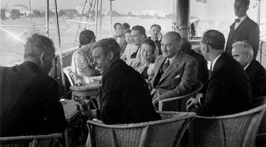 Soner YALÇIN/İngiliz gizli belgelerinde Atatürk’ün para ilişkileri
