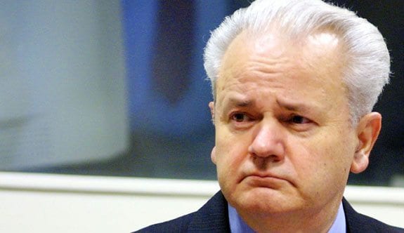 Yugoslavya’nın son başkanı olan Slobadan Miloseviç’in tutuklu bulunduğu hücrede ölümünden 10 yıl sonra kararını açıklayan Uluslararası Ceza Mahkemesi, Miloseviç’in savaş suçlusu olduğuna dair yeterli kanıt olmadığına hükmetti. - image001 3