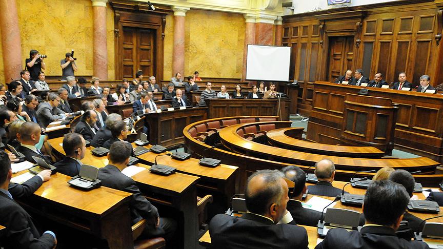 Sırbistan Meclisinden ‘soykırım’ tasarısına ret