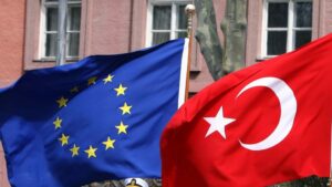 Avrupa Birliği (AB) Genel İşler Konseyi, Türkiye'yle Gümrük Birliği Anlaşması’nın güncellenmesine ilişkin müzakerelere ‘şimdilik başlamama’ kararı aldı. Avrupa işlerinden sorumlu bakanların Lüksemburg’da gerçekleştirdiği Genel İşler Konseyi’nde, Avusturya’nın gündeme getirdiği ‘üyelik müzakereleri kesilsin’ önerisiyse kabul görmedi. - AAFF43C3 173B 4BB1 9334 AF9A77513F6E cx0 cy0 cw79 w1023 r1 s