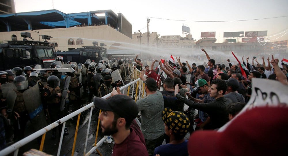 Irak’taki protestolara polis müdahalesi : 1 gösterici öldü.