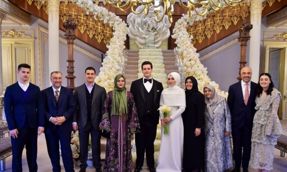 Dubai’de çok önemli bir düğün