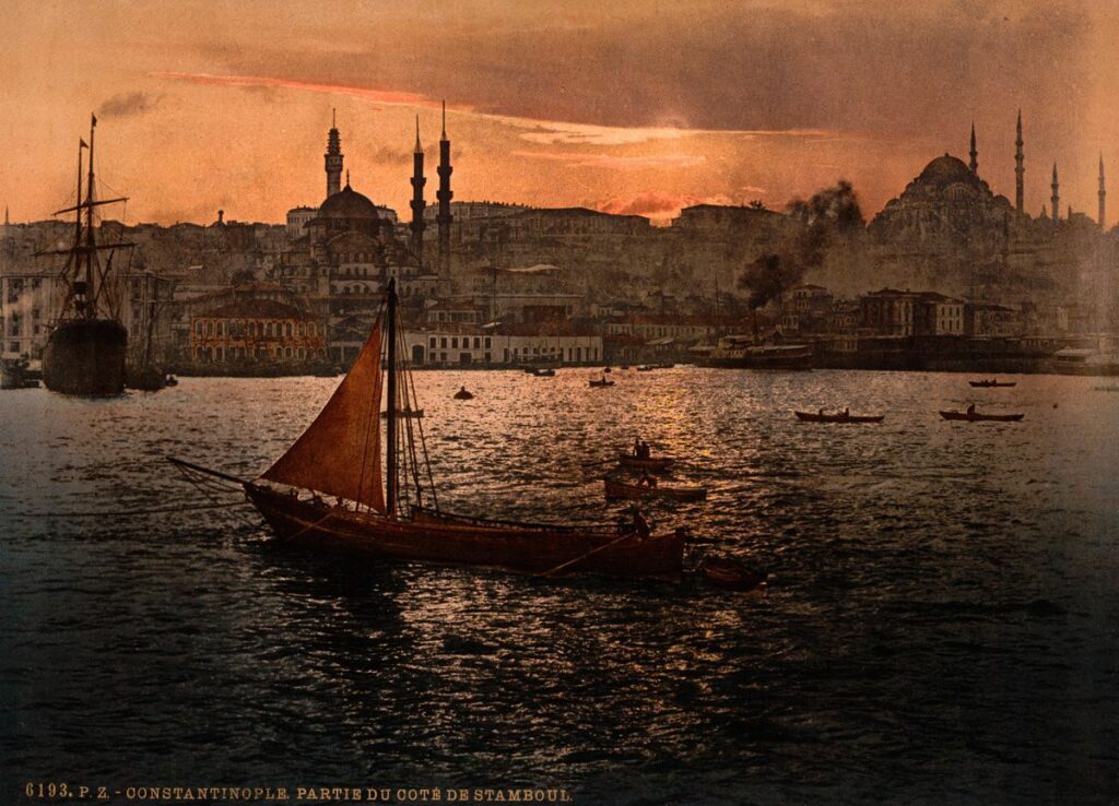 Sizlere 19. yüzyıldan kalma Photochrom tekniği ile renklendirilmiş İstanbul fotoğraflarını sunuyoruz. Orijinalleri Amerikan kongresi kütüphanesindedir. - istanbul 5