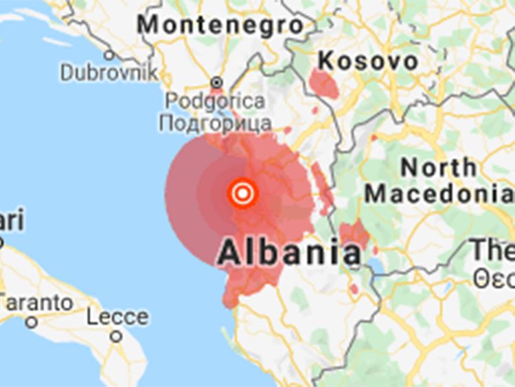 Arnavutluk'un başkenti Tiran'da 9:10 sularında Richter ölçeğine göre 6.4 büyüklüğünde deprem meydana geldi. İlk belirlemelere göre en az 4 kişinin hayatını kaybettiği ve 200'den fazla kişinin de yaralandığı bildirildi. Enkaz altında kalanlar olduğu bildirildi. - albania arnavutluk deprem