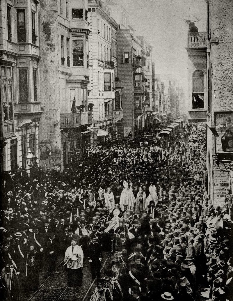 ERMENİLERİN KÖKENİ VE GEÇMİŞTEN GÜNÜMÜZE TÜRK-ERMENİ İLİŞKİLERİ - istanbul ermenileri istiklal caddesi 1899