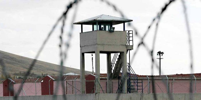 BAŞKAN YAVUZ: “AKP REKOR KIRIYOR, CEZAEVLERİ MAHKUM KAYNIYOR!” - cezaevi hapishane