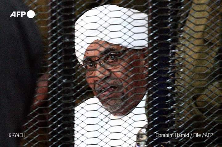 Sudan Hükümeti sabık Ömer el Beşir’i Uluslararası Ceza Mahkemesine teslim edileceğini bildirdi.Hesap verme zamanı‼️Çok iyi,diktatör hırsızların sonu eninde sonunda budur‼️‼️ - FB IMG 1628954370130
