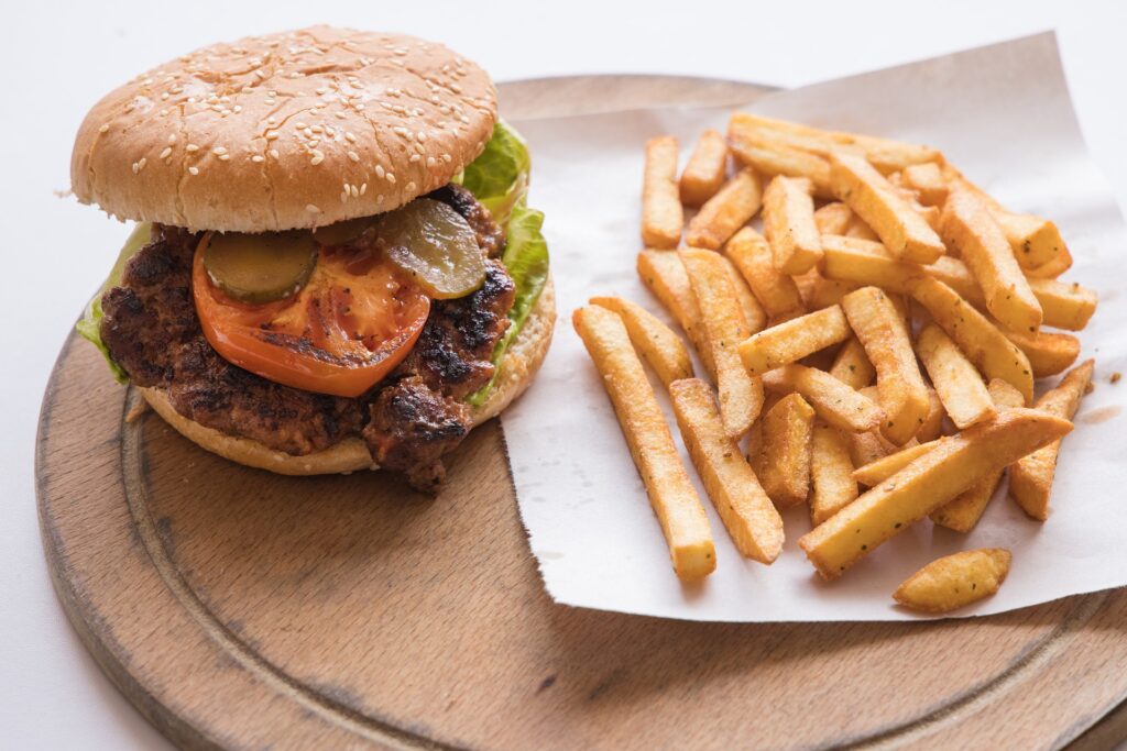 ABD merkezli New York Post gazetesi, bugüne kadar yapılan araştırmaları baz alarak, sağlığa en zararlı 10 yiyeceği derledi. - hamburger patates