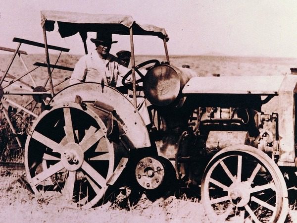 ATATÜRK VE TARIM Atatürk’ün Tarım Hakkındaki Düşünceleri -ZİRAAT FAKÜLTESİ / TURKISHFORUM - ABDULLAH TÜRER YENER - ataturk tarim traktor ziraat