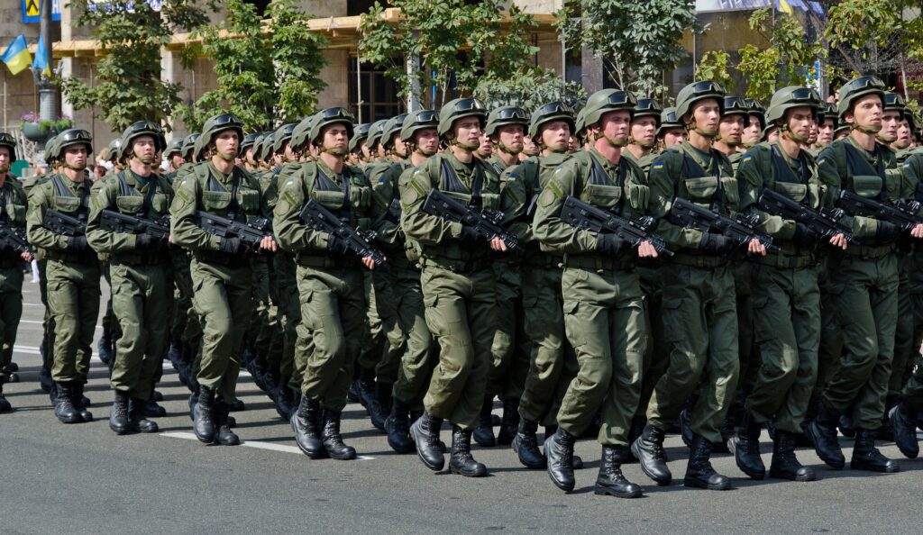 UKRAYNA ÜZERİNDEN KARŞILIKLI GÜÇ GÖSTERİSİ VE HODRİ MEYDAN TAVRI. TEHDİTLER. Sefa Yürükel - ukrayna ordusu