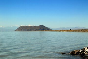 Urmu gölü bir il ərzində 1226 kvadrat kilometr kiçilib