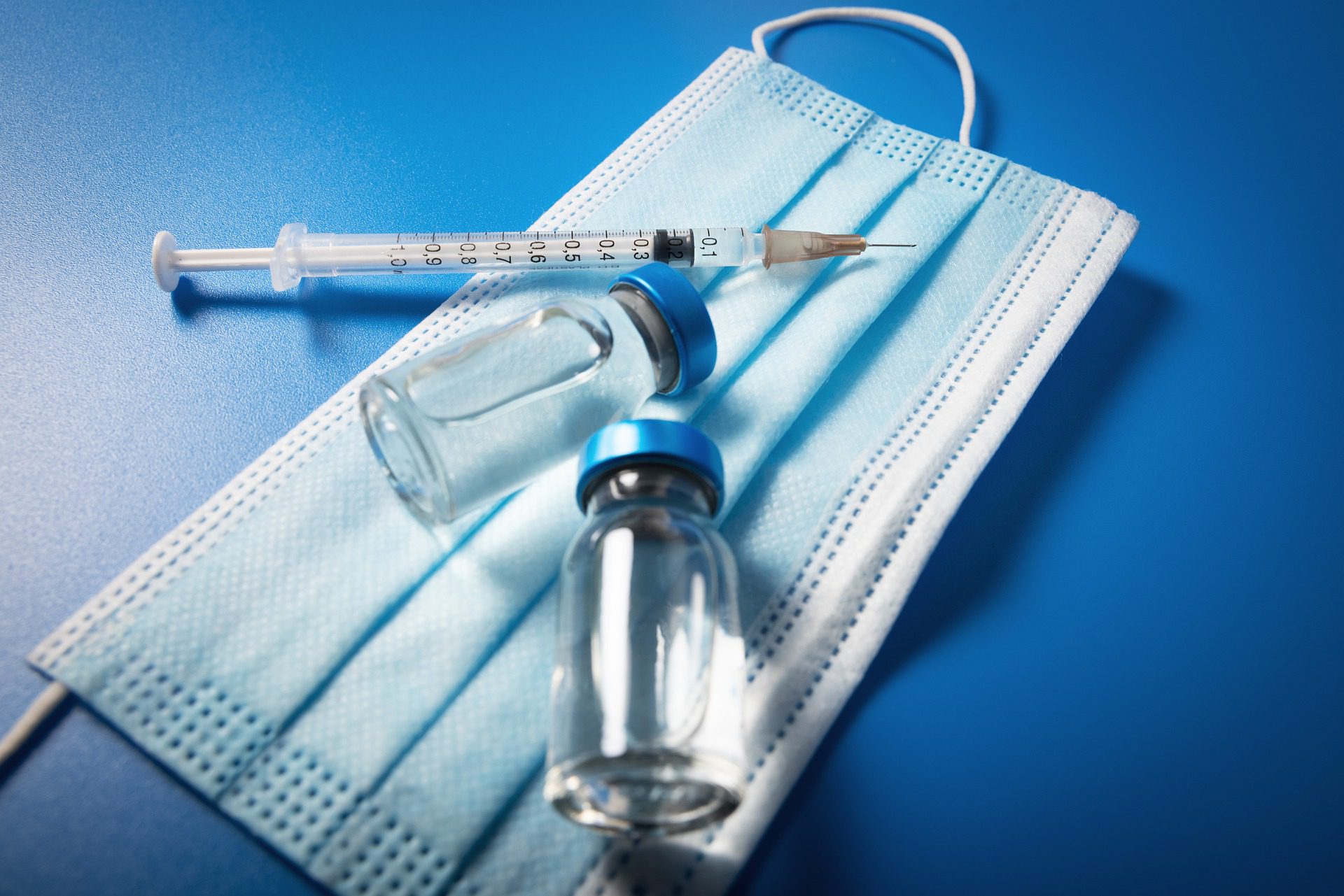 Covid aşıları hayat kurtarıyor…