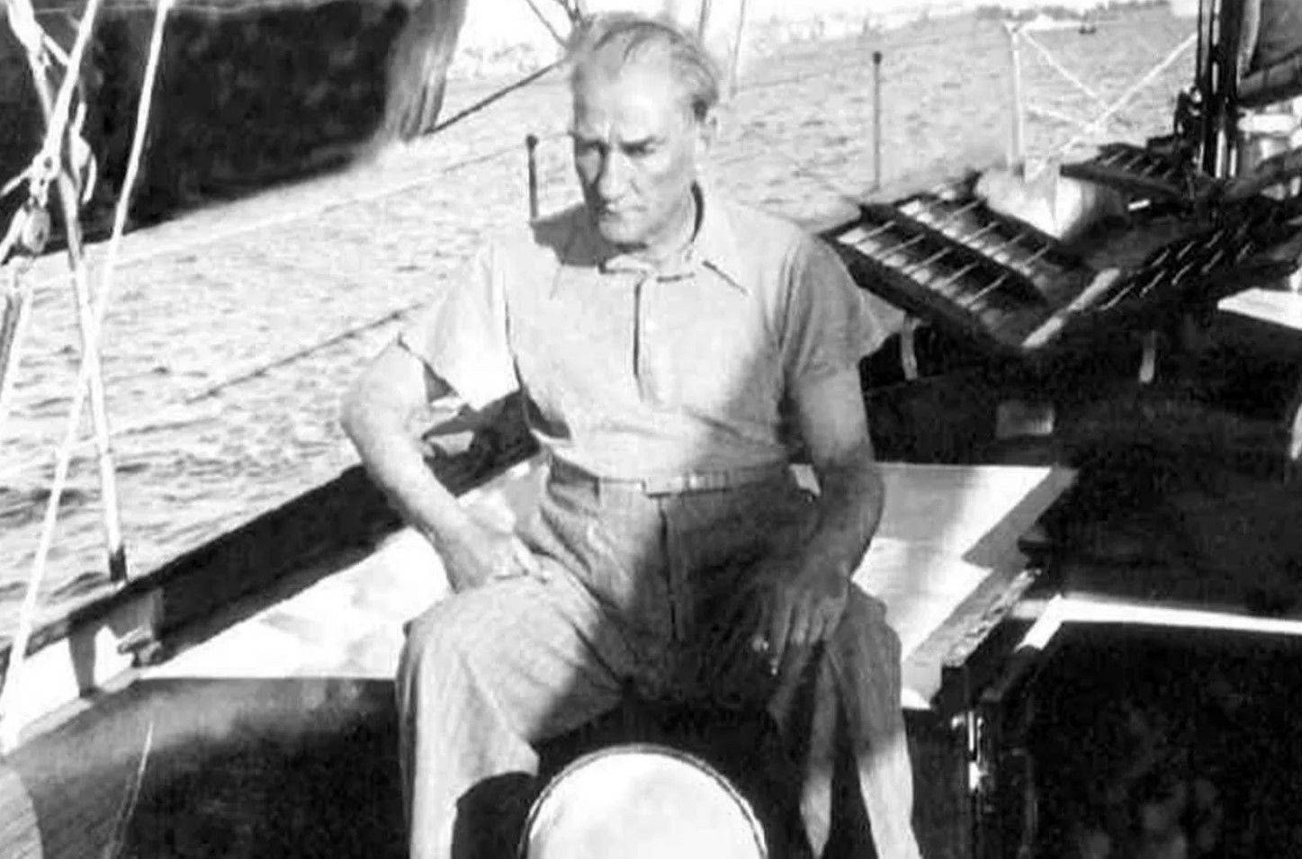 Cumhuriyetimizin kurucusu Gazi Mustafa Kemal Atatürk'ün bugüne kadar pek bilinmeyen fotoğrafları: - 7 hAjPAtaturk