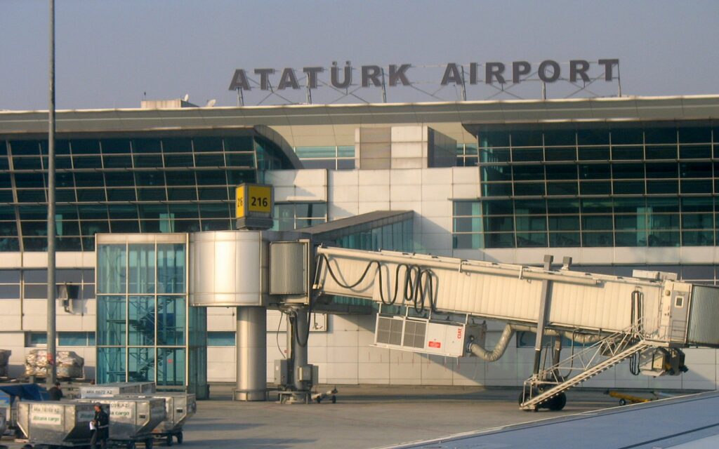 Değerli Arkadaşlar, - Ataturk Havalimani