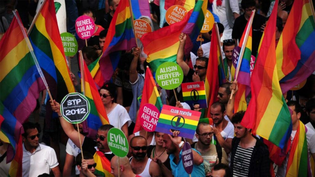 TÜRKİYE’DE 20 DEVLET ÜNİVERSİTELERİNDE  'LGBTİ+ PROJESİ' BAŞLATILMIŞ! - lgbt