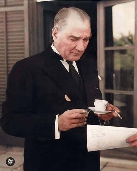 Beni olağanüstü bir kişi olarak yorumlamayınız. Doğuşumdaki tek olağanüstülük Türk olarak dünyaya gelmemdir.Mustafa Kemal Atatürk - ataturk kahve