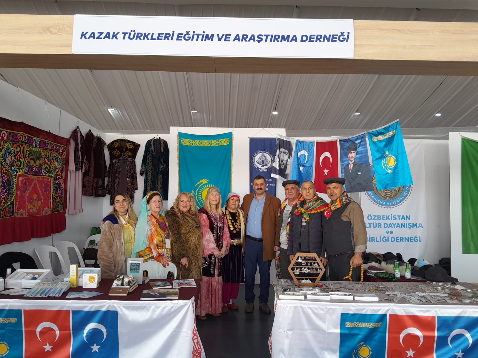 Irak Türkleri Türk Dünyası Buluşması'na  damga vurdu!  - kazak turkleri Bulusma turk dunyasi
