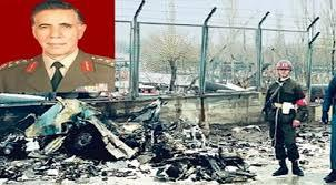 17 Şubat 1993'te  katledilen J.Genel Komutanı  Orgeneral Eşref Bitlis'in şehadetinin 28.yıldönümünde hala aydınlanmamış olması Türk demokrasisi üzerinde kara leke olarak durmaktadır. - esref bitlis helikopter kazasinda oldu