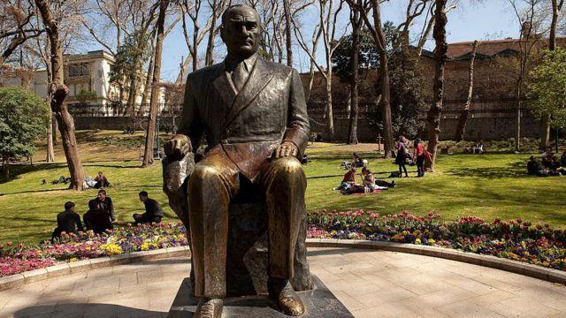 Atatürk Heykeli dikme talebi reddedildi