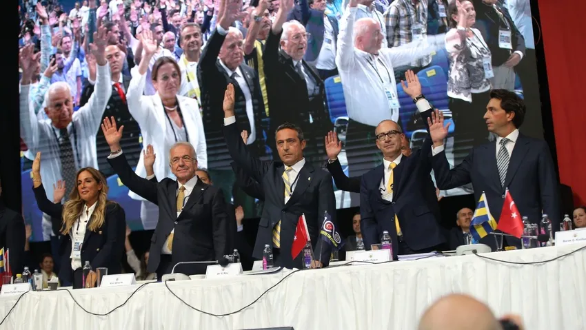 Kulüp Başkanı Ali Koç, Saraçoğlu Stadyumu’nun adını Fenerbahçe Genel Kurulu’nda onaylatarak değiştirmişti. - ali koc fenerbahce yonetim kurulu