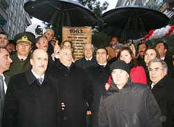 RAUF DENKTAŞ, ŞEHİT İLHANLAR ANITINI AÇTI