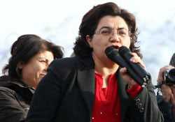 emine-ayla