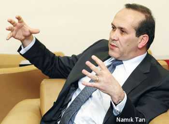 namik_tan_150210_1
