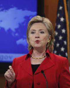 Clinton: Vatandaşlarımızı korumak öncelikli sorumluluğumuz