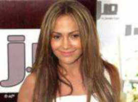 Jennifer Lopez Kıbrıs’ı karıştırdı
