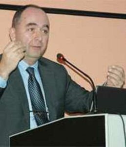 ”Ekonomik Refah Batıdan Doğuya Akıyor”