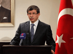 Davutoğlu’ndan AB’ye açık Kıbrıs resti