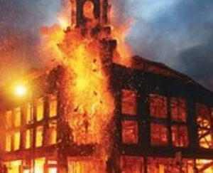 Londra’da Polis 160 Kişiyi Tutukladı