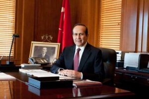 Haklı taleplerinizi NATO’ya megafon diplomasisiyle anlatamazsınız!