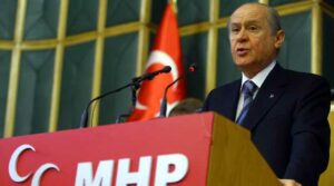Bahçeli’den şike yasasını veto eden Gül’e eleştiri